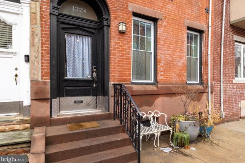 1324 15th St, Philadelphia PA  19146-4802 exterior