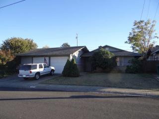375 Zinfandel Dr, Ukiah, CA 95482-3328