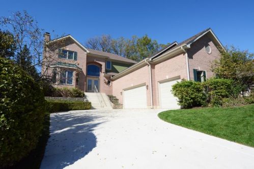 134 Grey Fox Ct, Streamwood, IL 60107-3366