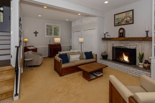 1097 Sussex Tpke, Dover NJ  07869-4206 exterior