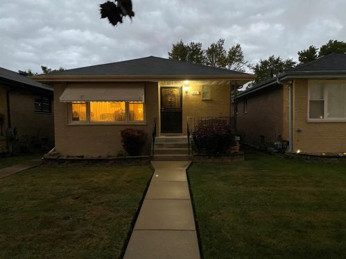 261 163rd St, Dixmoor, IL