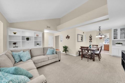 9688 Smoke Tree Ave, Santa Ana, CA 92708-7260