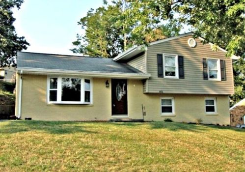 602 Timberidge Rd, Vinton, VA 24179-3525