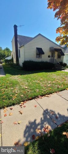 1228 Kings Hwy, Haddon Heights, NJ 08035-1221