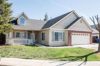 1773 Bush Ave, Clovis, CA 93619-3703