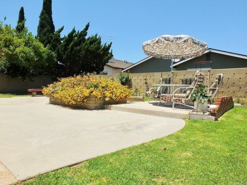 4473 Candleberry Ave, Seal Beach, CA 90740-3024
