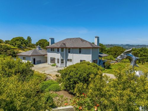 6301 Highland Pl, Sebastopol, CA 95472-6100