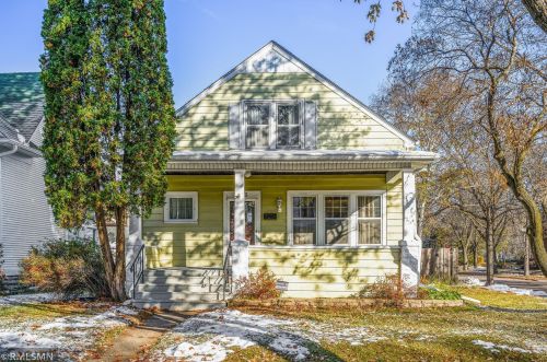 1115 Hawthorne Ave, Saint Paul, MN 55106-2015