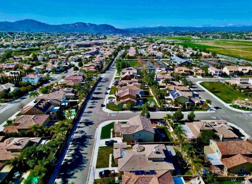33770 Summit View Pl, Temecula CA  92592-5636 exterior