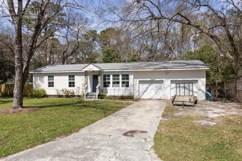 3472 Cynthia Dr, Johns Island, SC 29455-8132