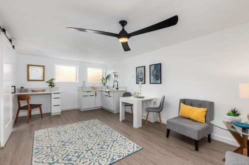 2803 Henry St, Honolulu HI  96817-1144 exterior