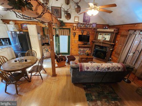 21800 Rocky Acres Ln, Flintstone MD 21530-2067 exterior