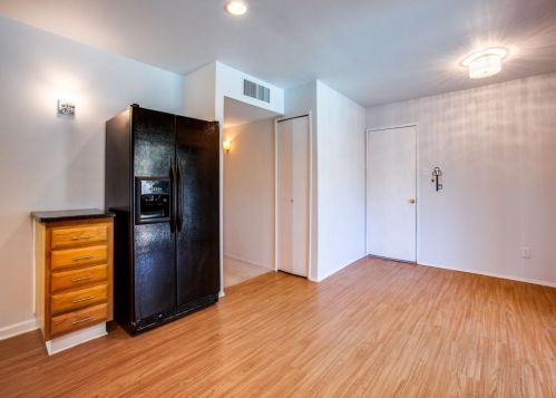 2713 Esquire Ln, Garland TX  75044-6167 exterior