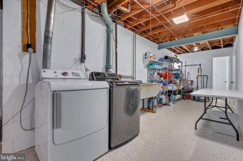 900 Balmoral Dr, Silver Spring MD  20903-1301 exterior