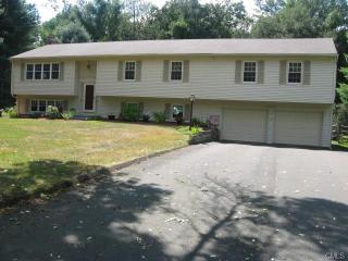 79 Old Castle Dr, Upper Stepney, CT 06468-2073
