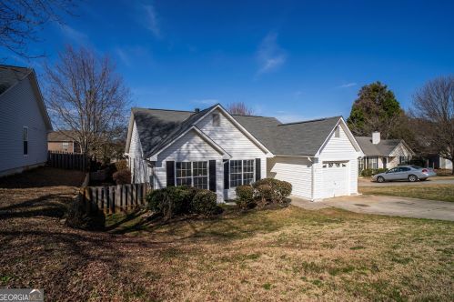 525 Village Cir, Stockbridge, GA 30281-6449