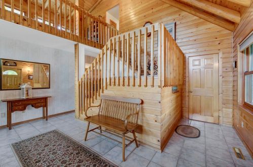 94 Bridgewater Dr, Saint Paul MN  55127-6976 exterior