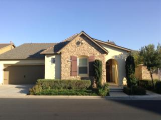 4206 Prescott Ln, Clovis, CA 93619-5072