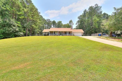 3483 Greystone Dr, Loganville, GA 30052-4525