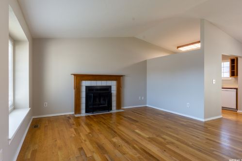 2826 5925, Roy, UT 84067-1197