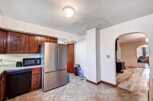 6026 Springfield Xenia Rd, Springfield OH  45502-8137 exterior