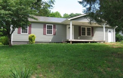 33285 Brittany Ln, Damascus, VA 24236-2943