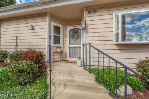 2762 Erringer Rd, Simi Valley, CA 93065-1160