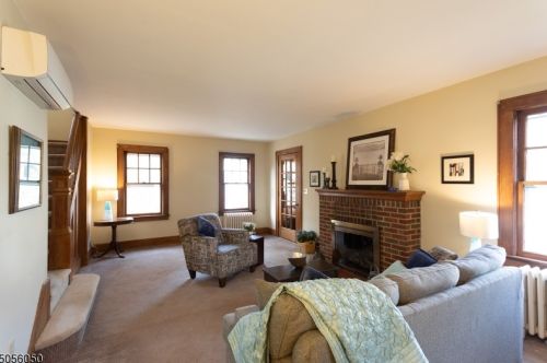 17 Herning Ave, Cranford, NJ 07016-1945