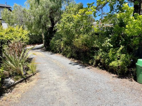 16 Hillcrest Dr, San Rafael, CA 94901-2019