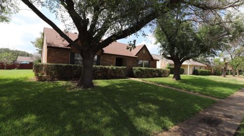 441 Rainier St, Cedar Hill, TX 75104-2818
