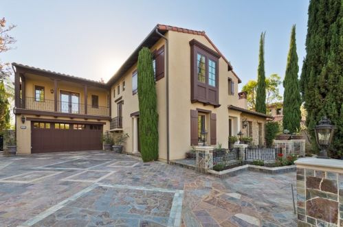 25 Blue Smt, Irvine CA  92603-0168 exterior