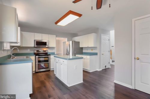 510 Crosswinds Dr, Charles Town WV  25414-3942 exterior