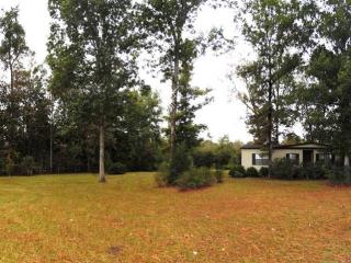 802 Old Milledgeville Rd, Empire, GA 31014-5340