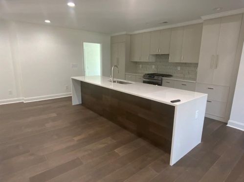 3736 Calmer Cir, Atlanta GA  30344-6011 exterior