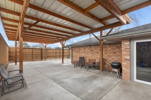 3225 Chapel Downs Dr, Dallas TX  75229-5834 exterior