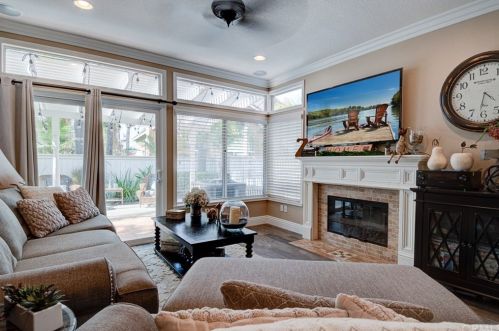 8245 Alpine Ct, Anaheim CA  92808-2318 exterior
