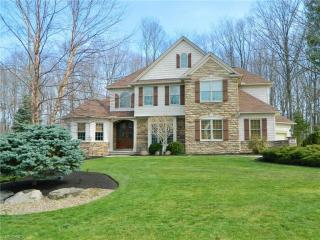 385 Homestead Dr, Aurora, OH 44202-6777