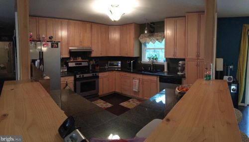 98 Tecumseh Trl, Browns Mills, NJ 08015-6158