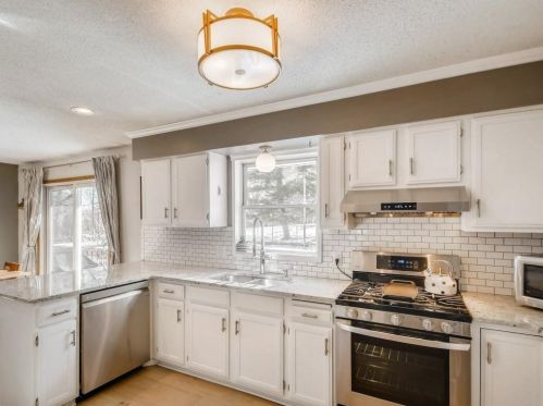 4902 Dominica Way, Saint Paul, MN 55124-8762