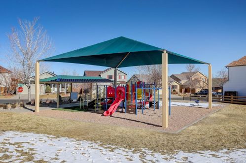 6067 Quatar Way, Aurora CO 80016-7134 exterior