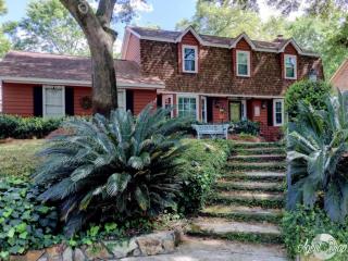 1083 Stonehenge Dr, Charleston, SC 29410-2416