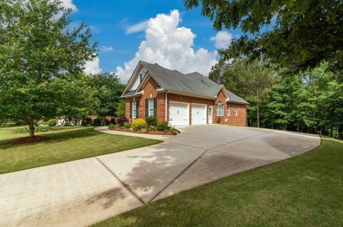 65 Rose Creek Dr, Porterdale, GA 30014-7479