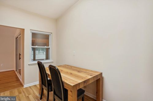 11510 Lockhart Pl, Silver Spring MD 20902-3166 exterior