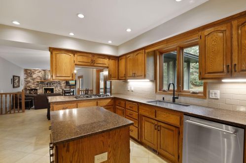 8743 Highwood Way, Saint Paul MN  55124-9456 exterior