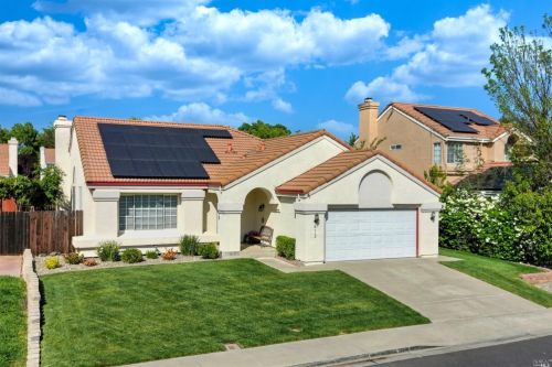 613 Roscommon Pl, Vacaville, CA 95688-9256