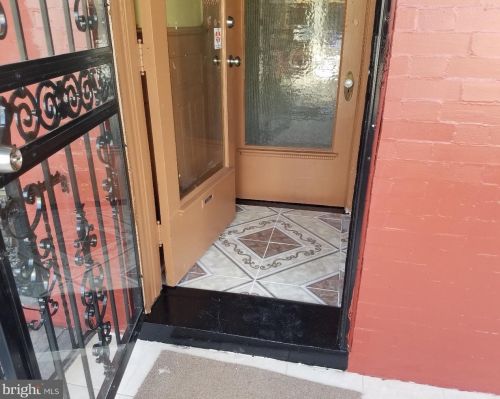 2932 27th St, Philadelphia, PA 19132-1214