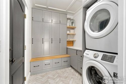 1227 Cres Dr, Fort Collins CO 80526-2917 exterior