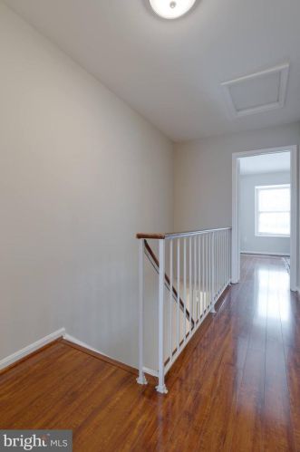 8816 Ridge Hollow Ct, Springfield VA  22152-1424 exterior