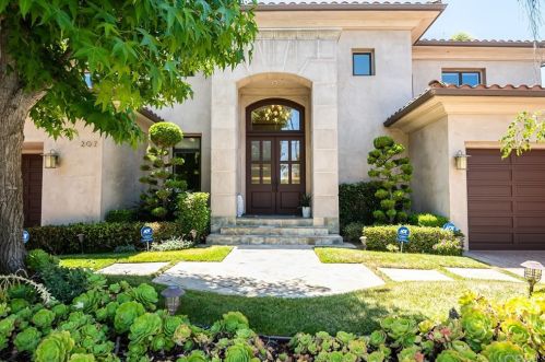 207 Redondo Ave, Manhattan Beach, CA 90266-0070