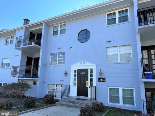 7094 Spring Garden Dr, Springfield, VA 22150-2909